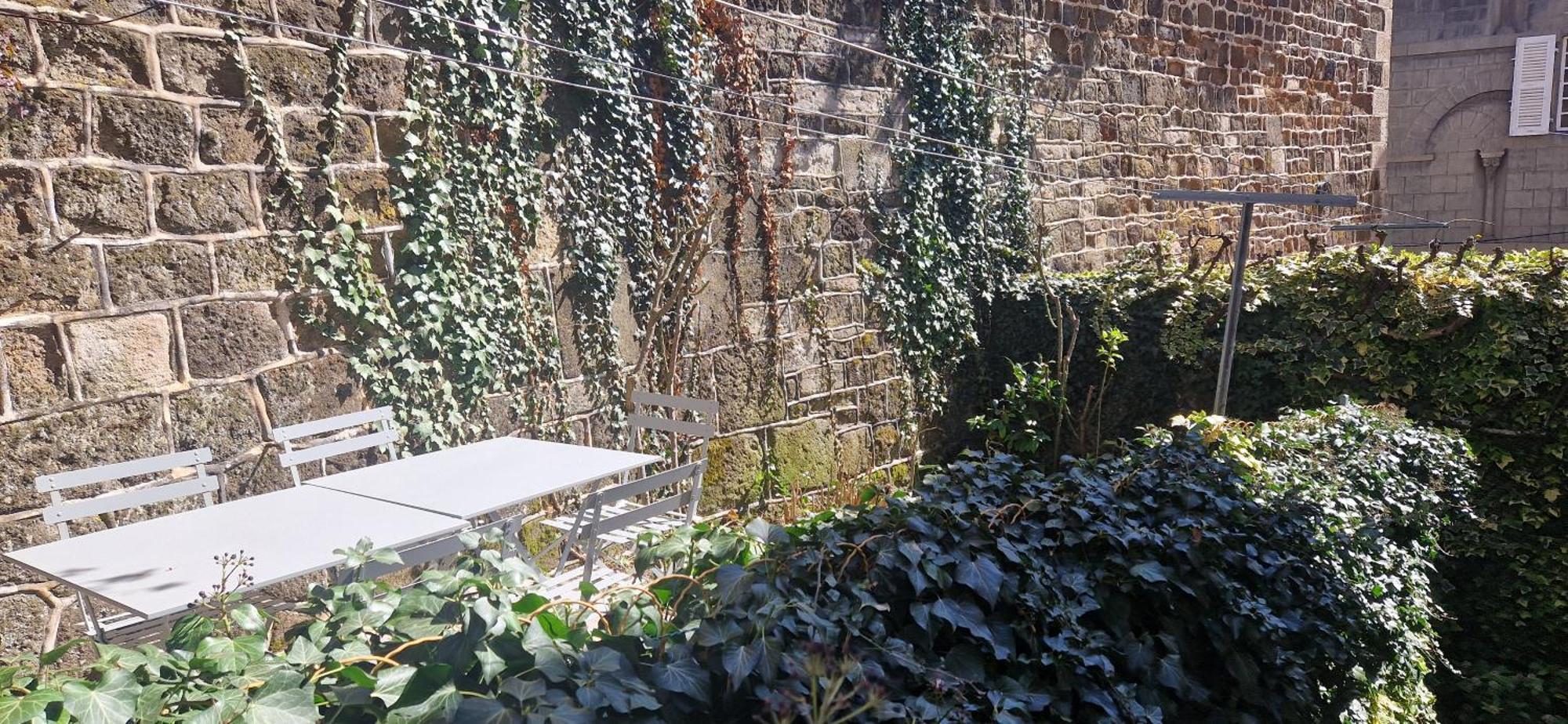 Appartement 120 M² Duplex Coeur Historique Au Calme Le Puy-en-Velay Exterior foto