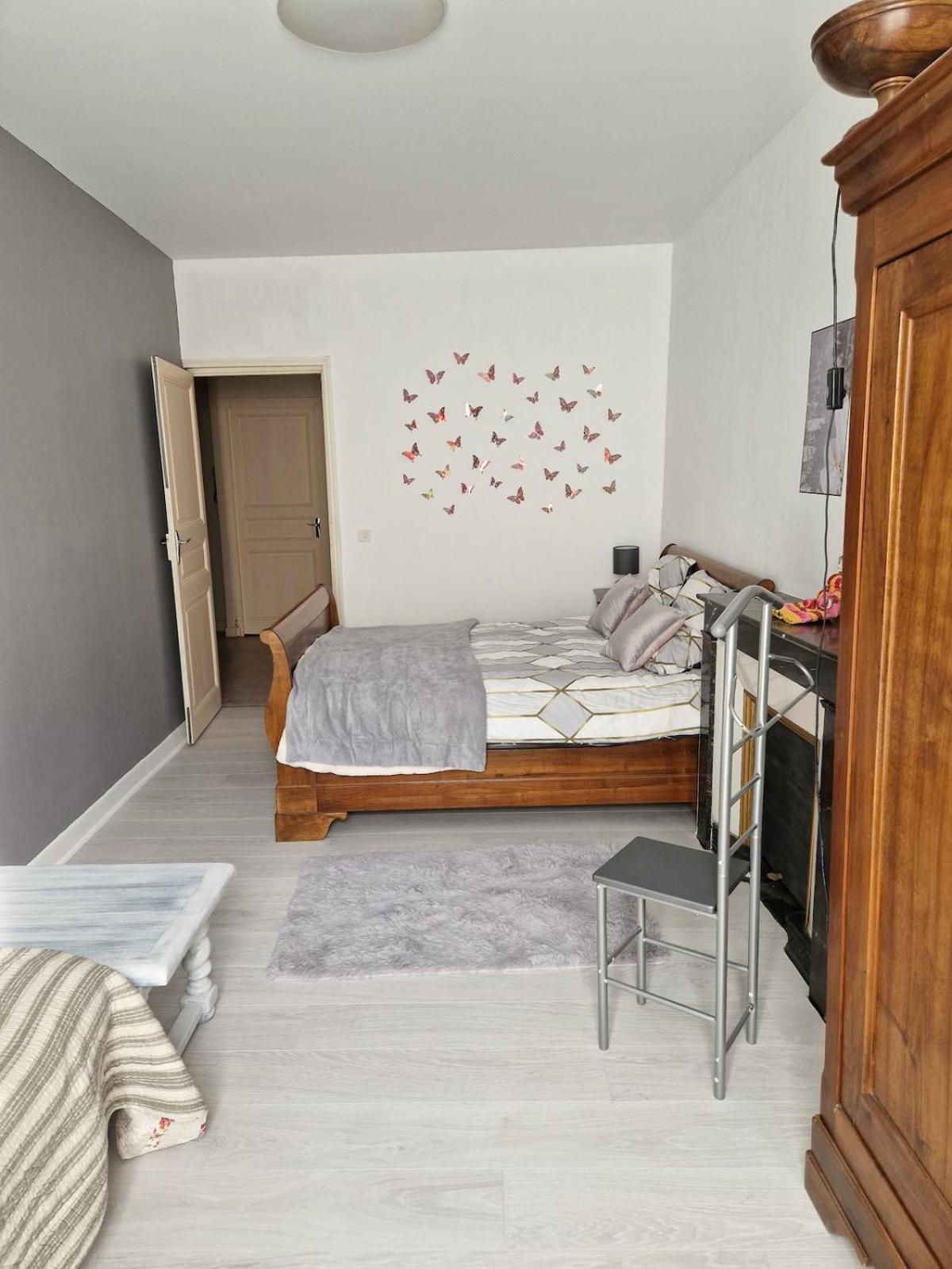 Appartement 120 M² Duplex Coeur Historique Au Calme Le Puy-en-Velay Exterior foto