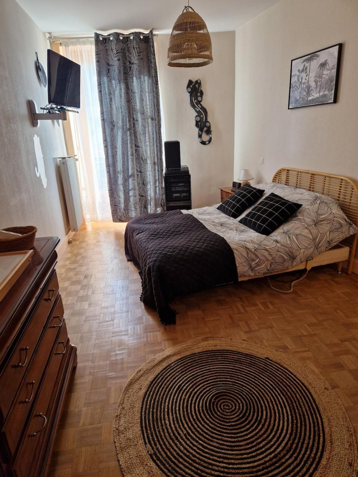 Appartement 120 M² Duplex Coeur Historique Au Calme Le Puy-en-Velay Exterior foto